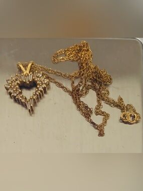 14 KT YELLOW GOLD & GENUINE NATURAL BRILLIANT ROUND & BAGUETTE DIAMONDS Necklace